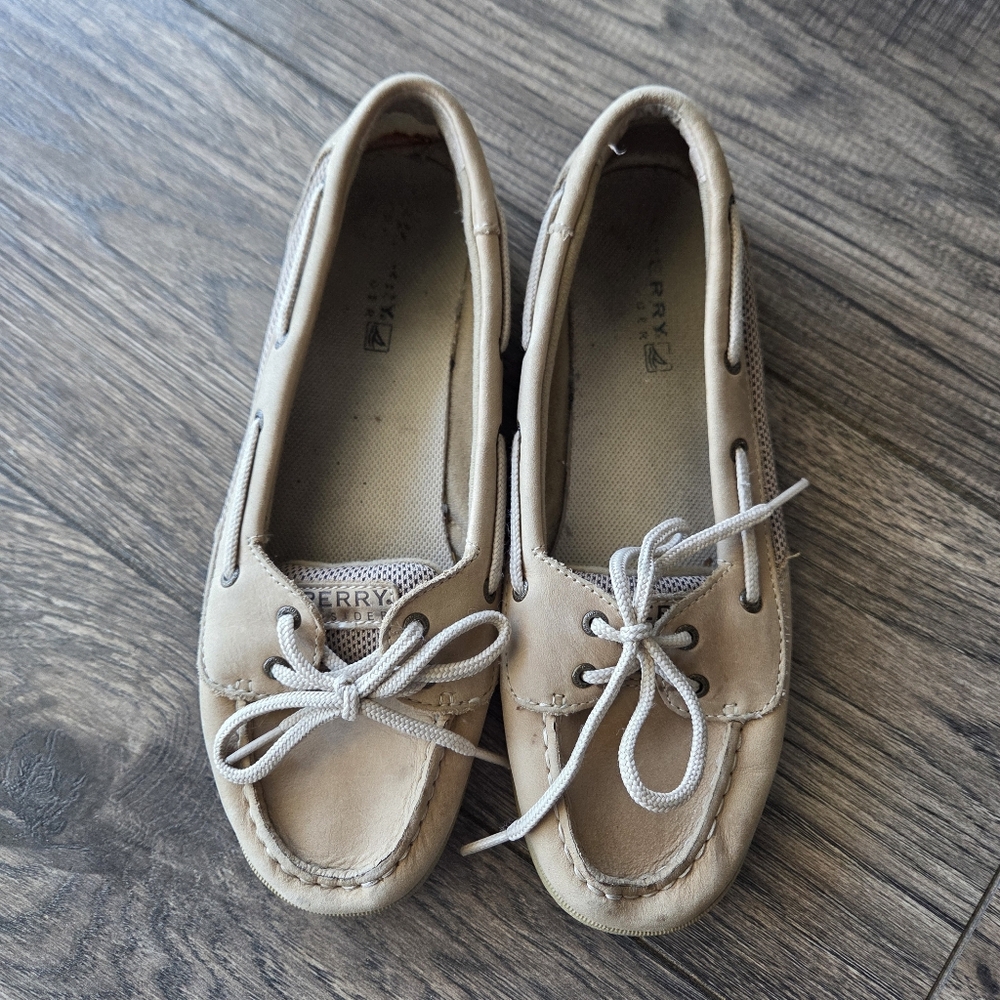 Sperry Beige Leather Boat Shoes
